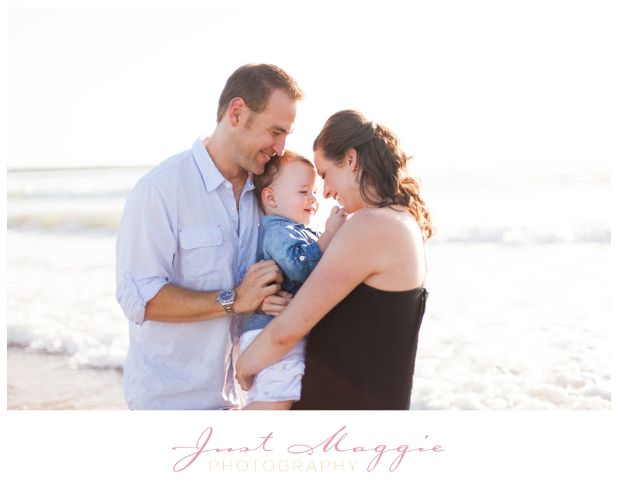 Rudell Family – Modern Beach Portraits | Just Maggie Photography